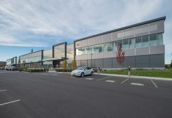 25/27 Blue Sky Drive